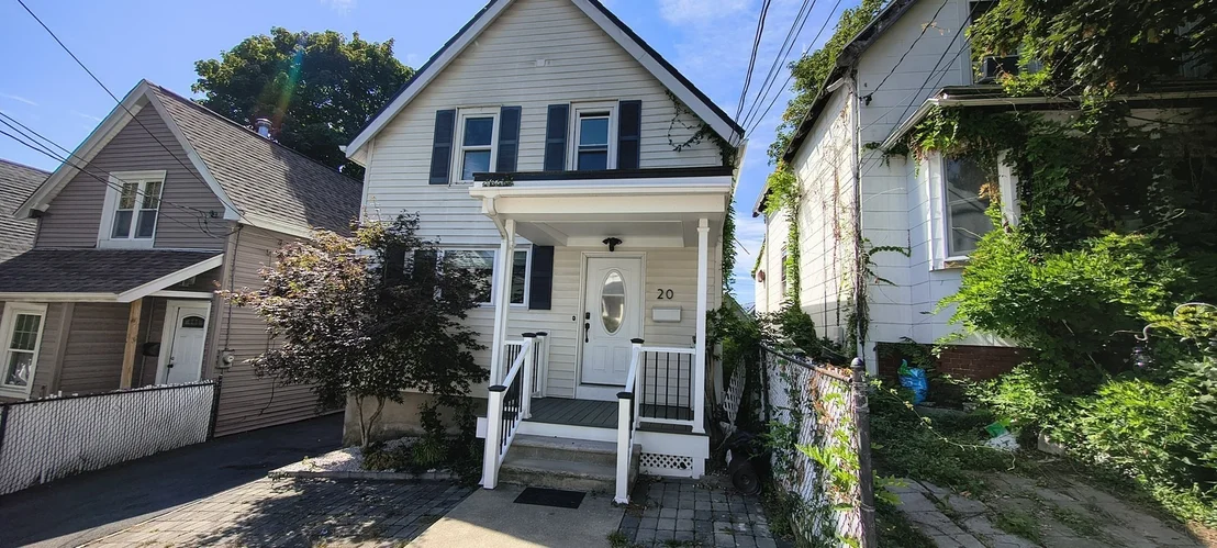 Photo of 20 Pleasant View