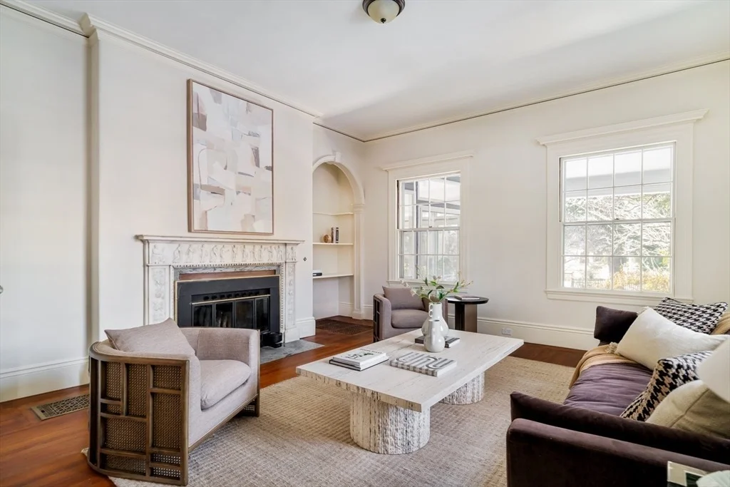 Photo of 42 Lawrence Rd