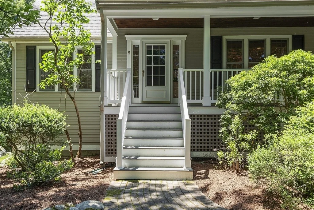 Photo of 5 Mckinley Dr
