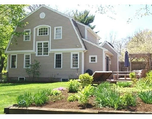 Photo of 7 Sycamore Ln