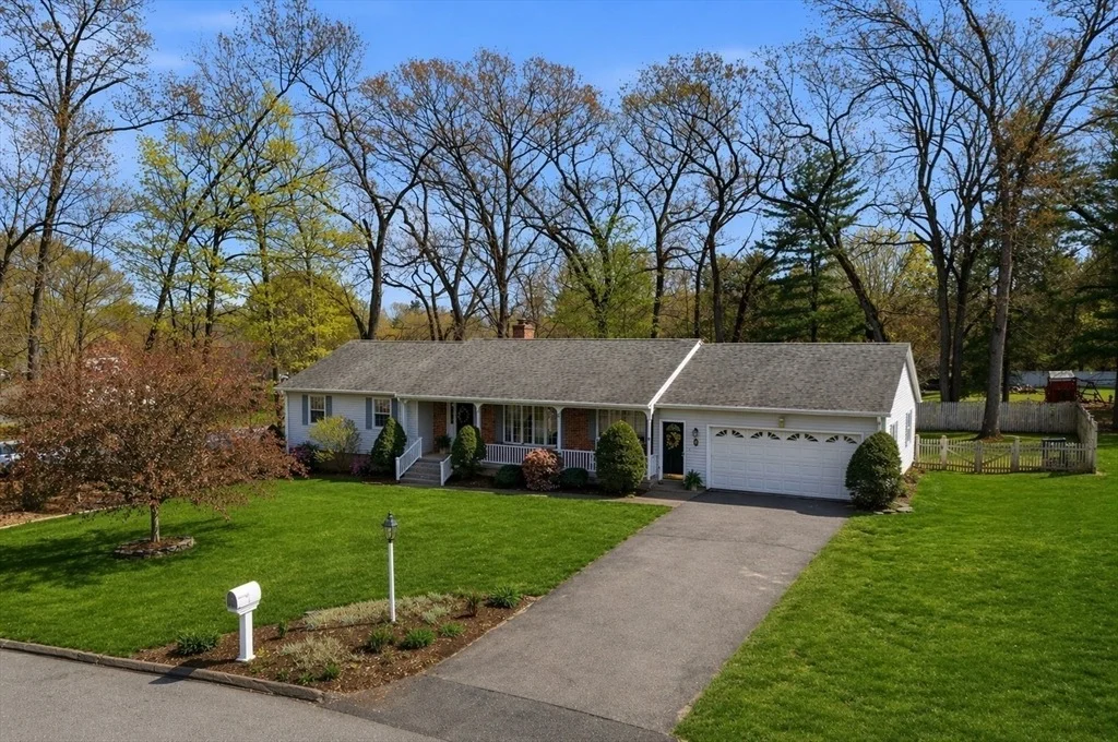 Photo of 9 Jennifer Dr