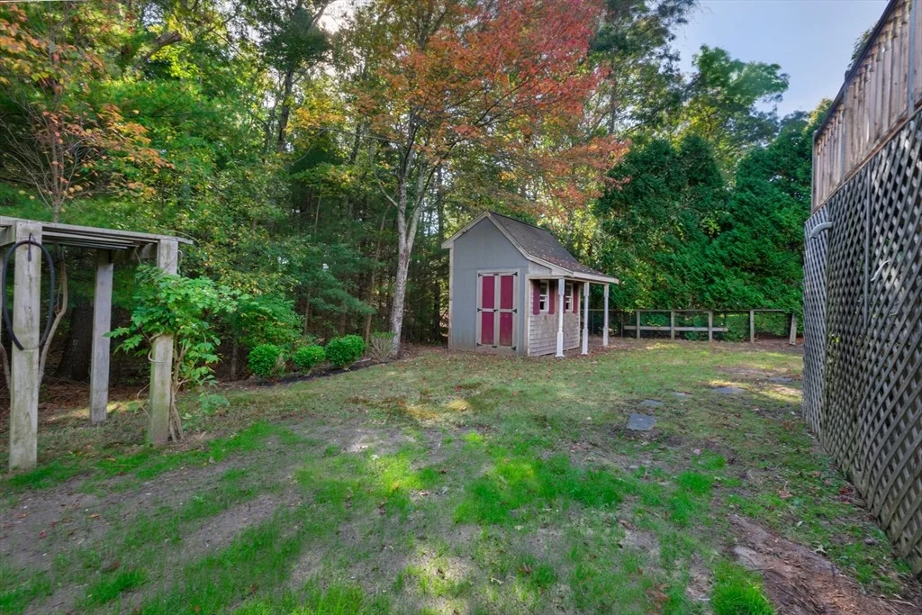 Photo of 103 Mayflower Ln