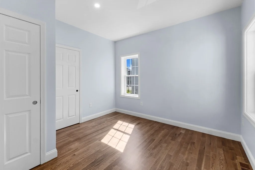 Photo of 489 Spring St.