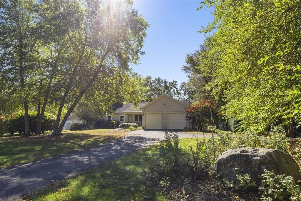 Photo of 11 Sheerman Ln