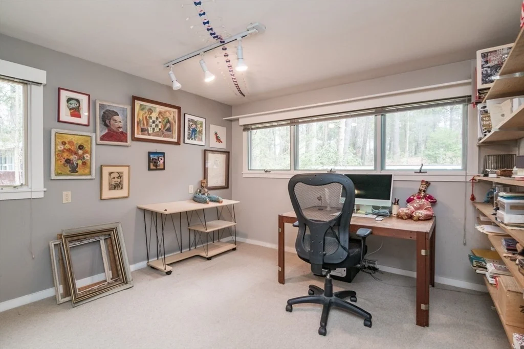Photo of 43 Morgan Cir