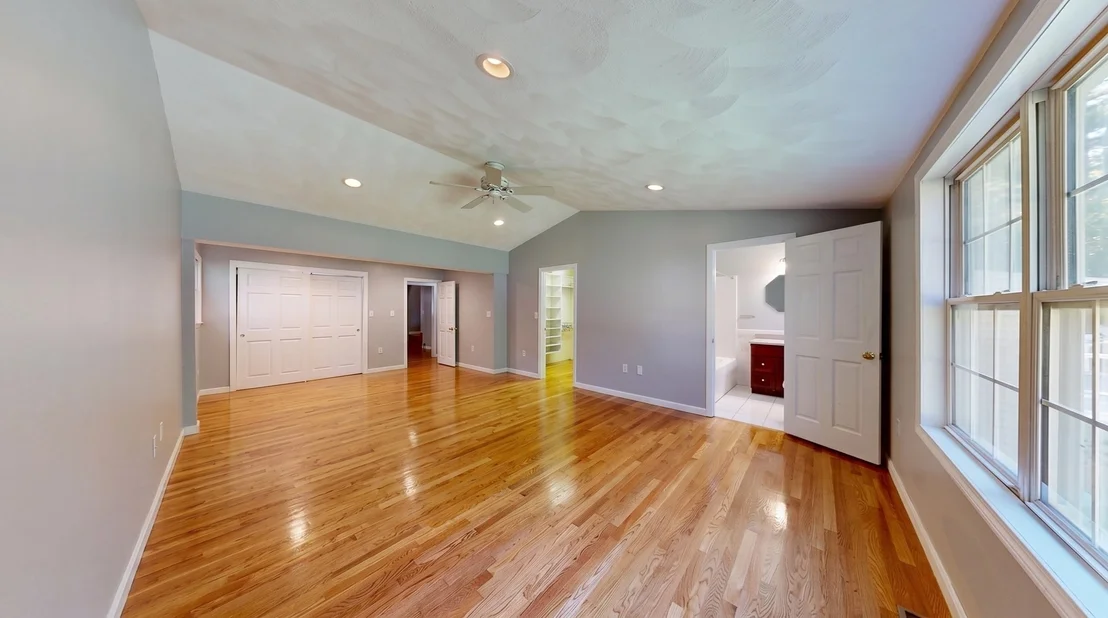 Photo of 19 Fieldcrest Ter