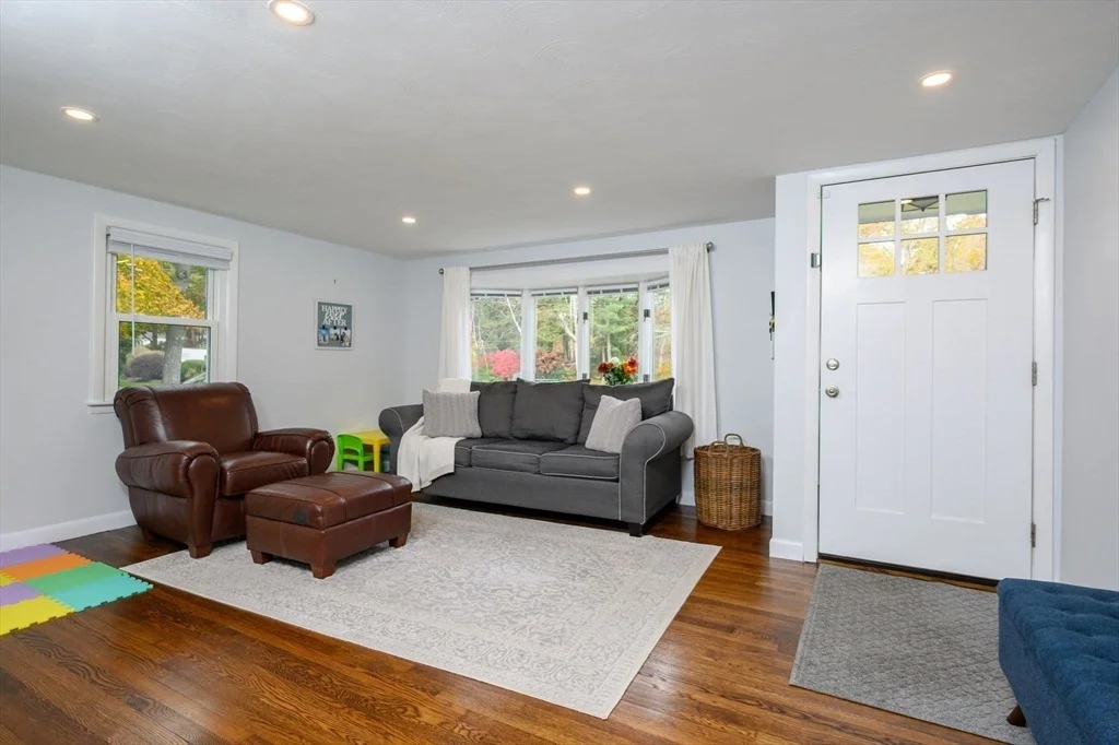 Photo of 27 Chestnut Rd