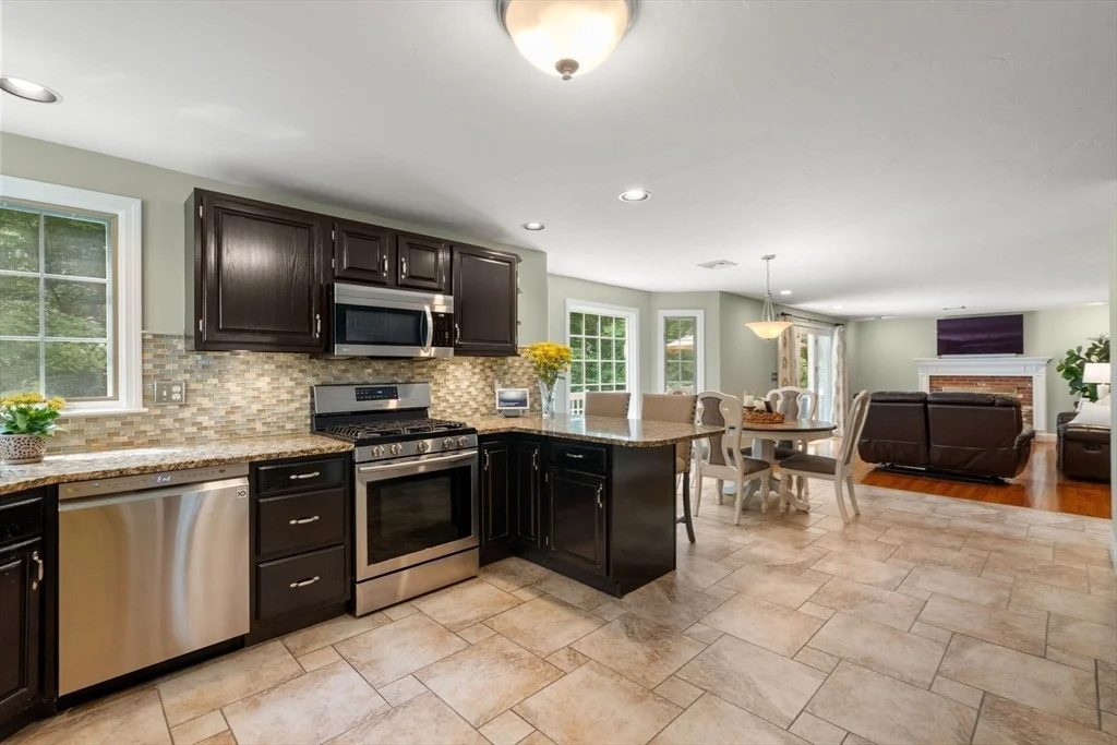 Photo of 27 Lancashire Dr