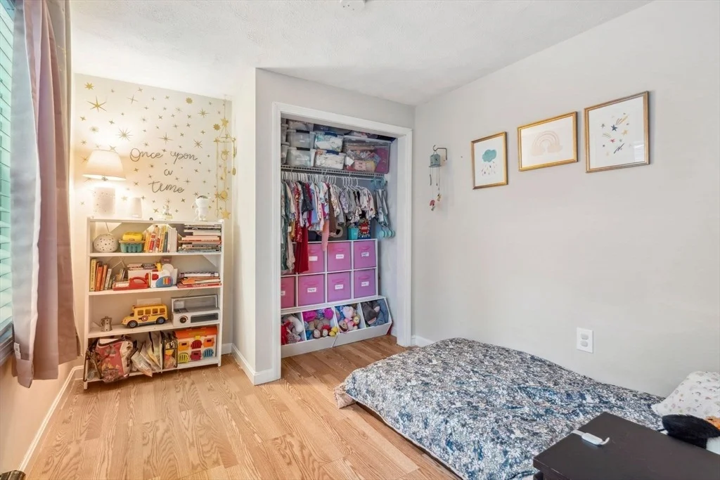 Photo of 8 Caesar Pl
