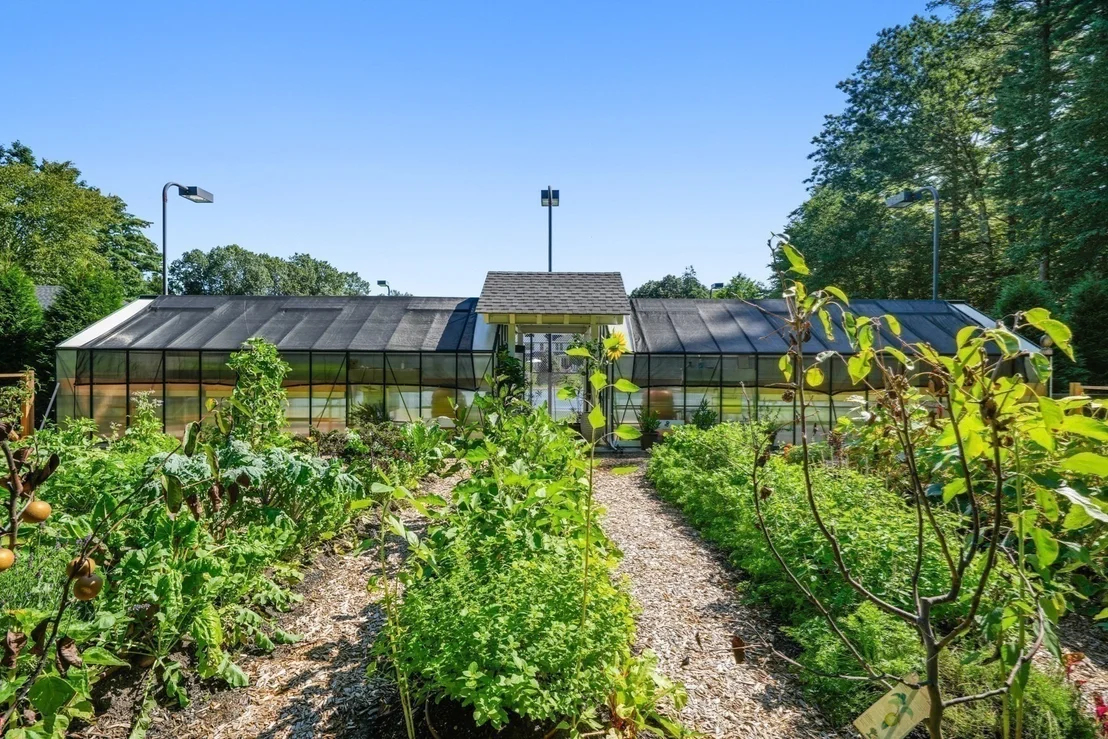Photo of 210 Monument Farm Road