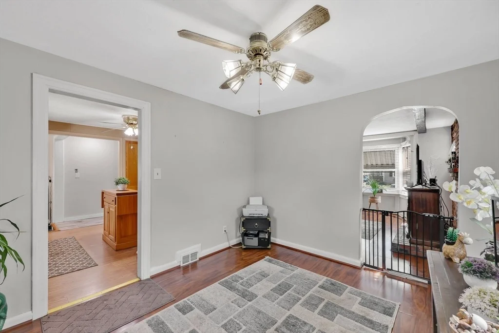 Photo of 68 Harmon Ave
