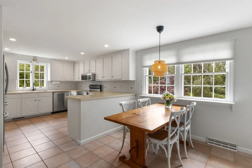 Photo of 240 Riverview Drive