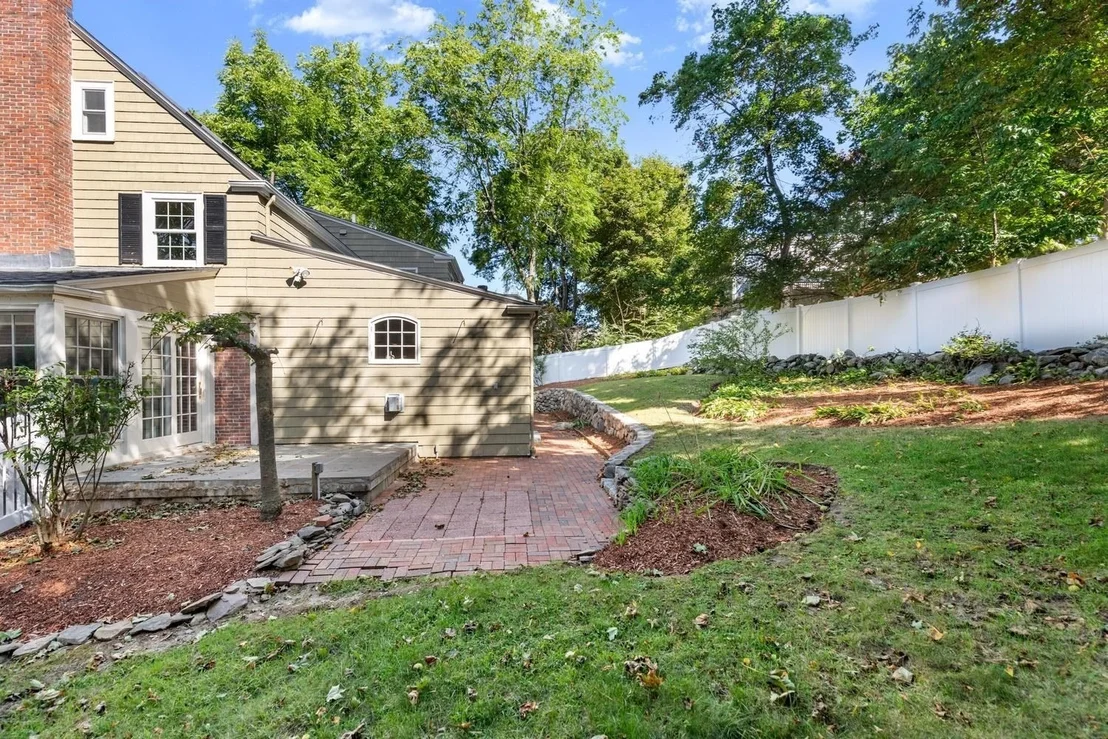 Photo of 30 Allen Road