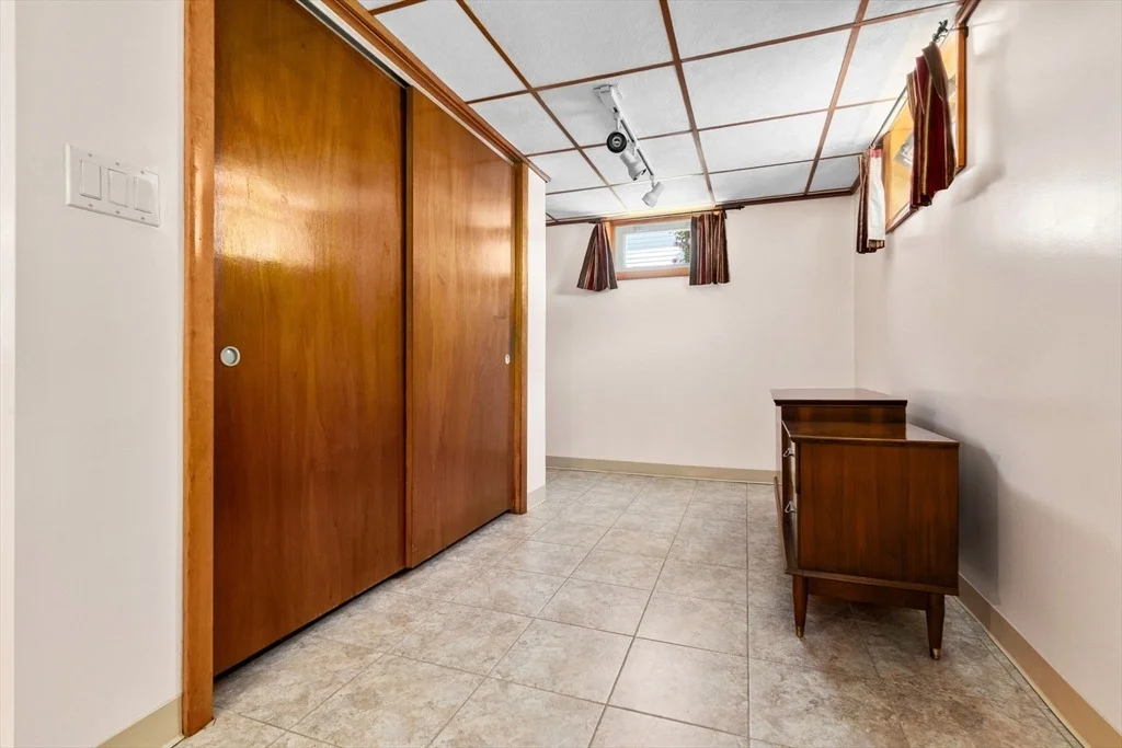 Photo of 33 Lantern Rd
