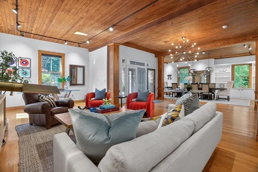 Photo of 47 Longfellow Rd