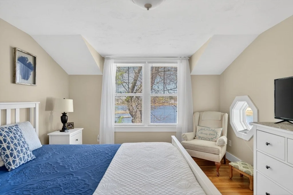 Photo of 63 Edgewater Drive