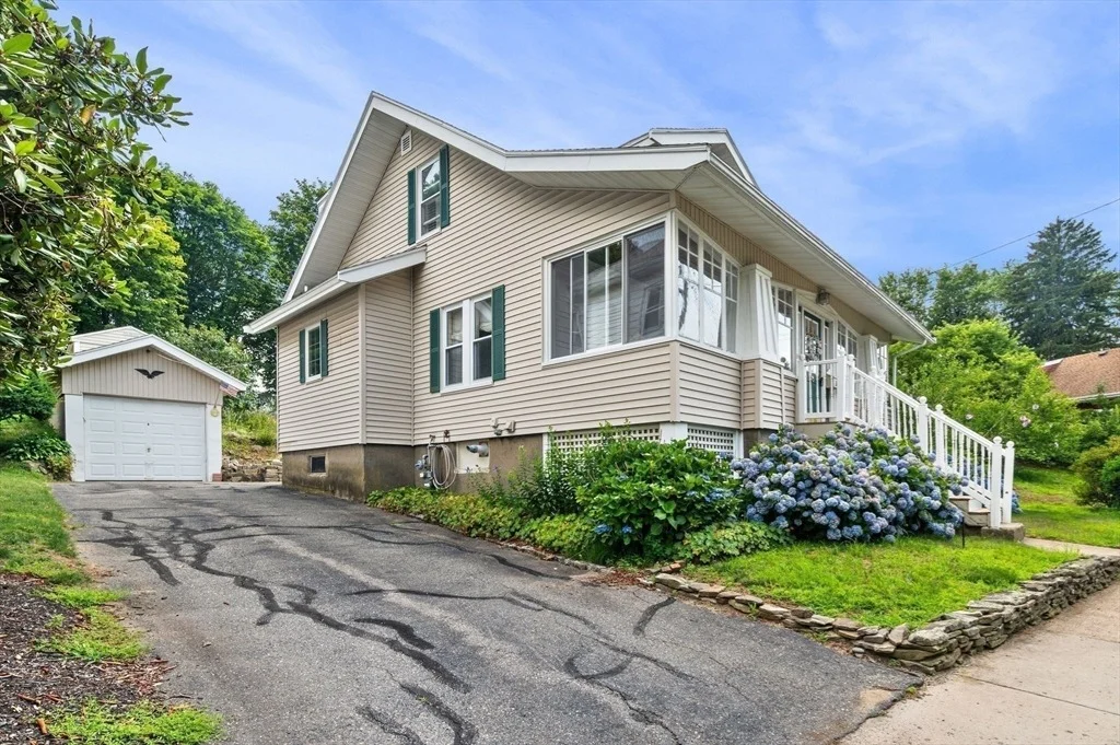 Photo of 13 Pickman Rd