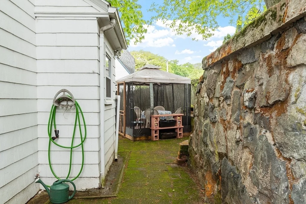 Photo of 8 Manning Rd
