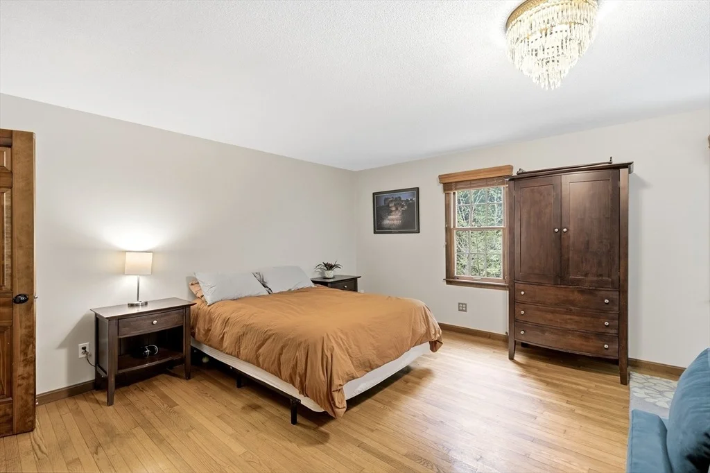 Photo of 591 Kennedy Road