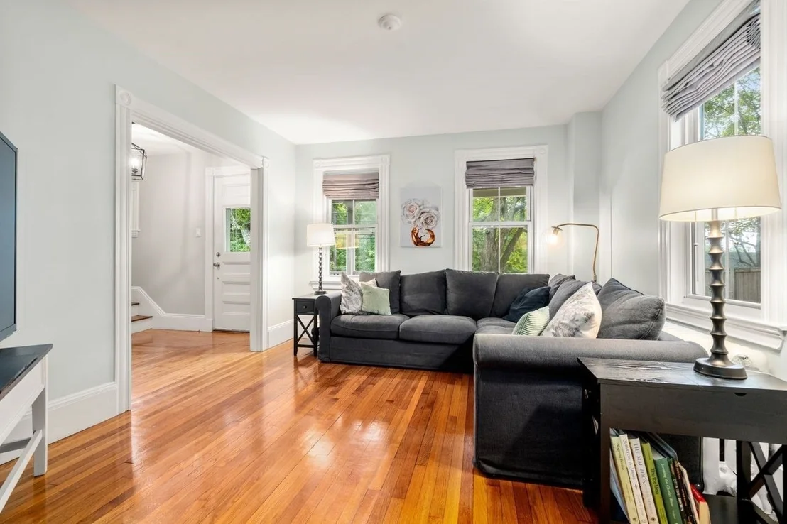 Photo of 28 River Road