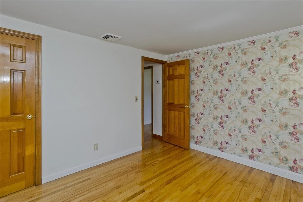 Photo of 25 Andover Rd