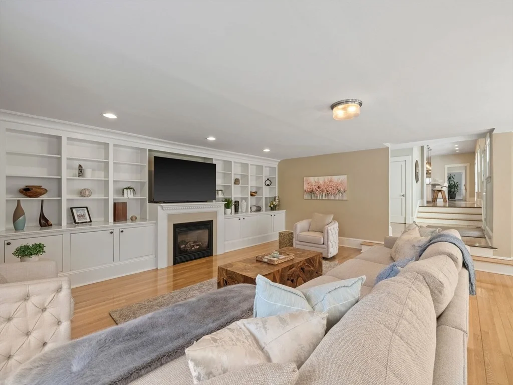 Photo of 20 Maple Street