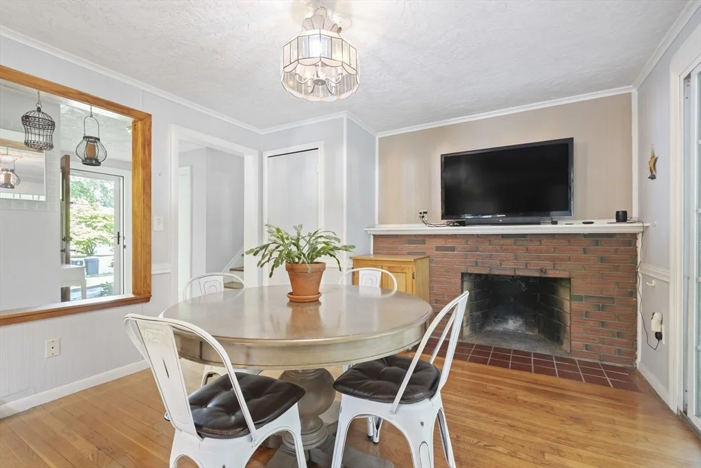 Photo of 5 Whiting Ave