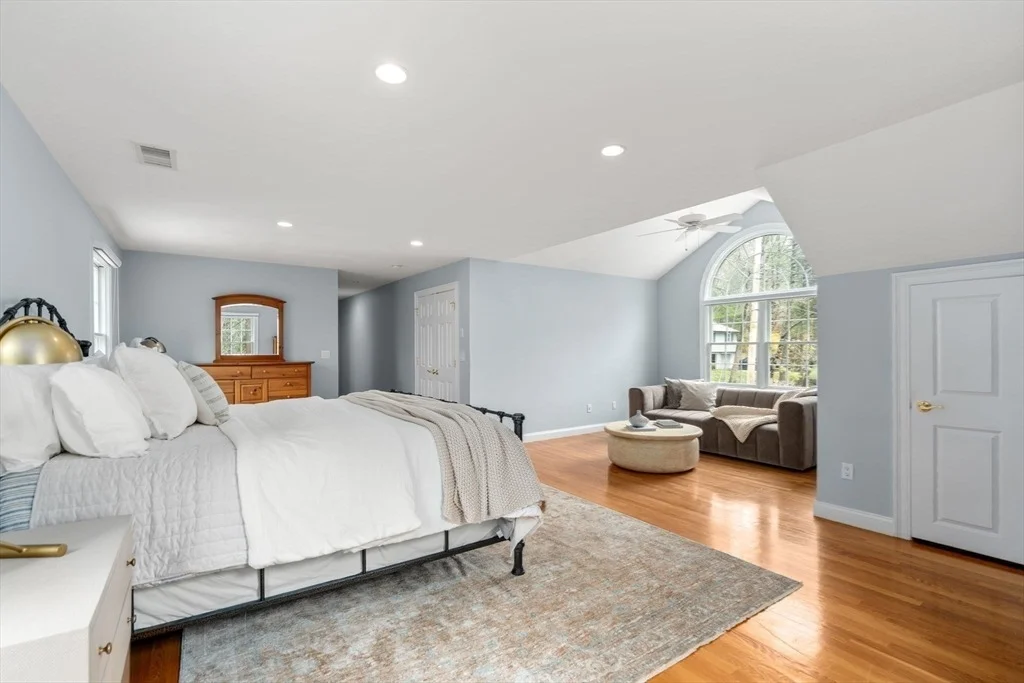 Photo of 7 Crest Circle