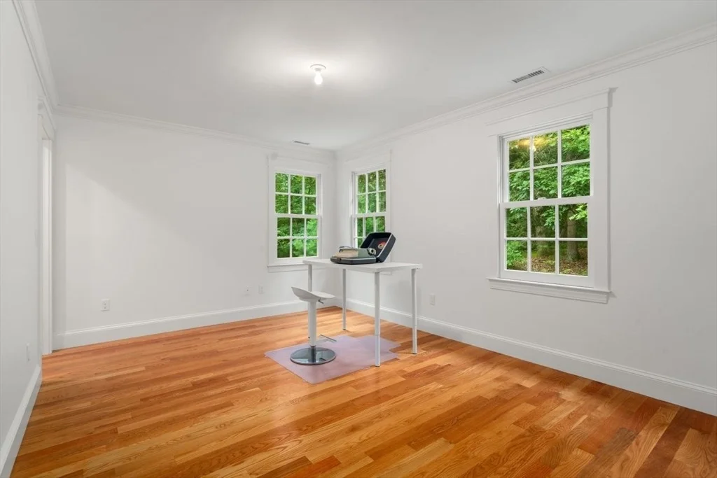 Photo of 32 Perry Lane