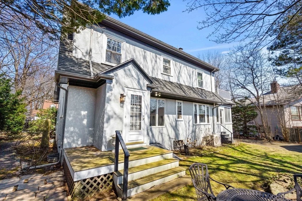 Photo of 15 Preston Beach Rd