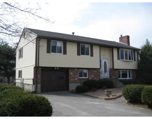 Photo of 2 Dineen Cir