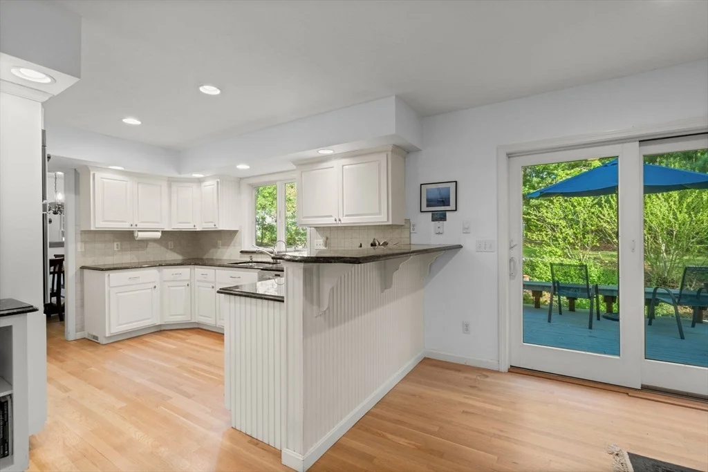 Photo of 8 Friendship Ln