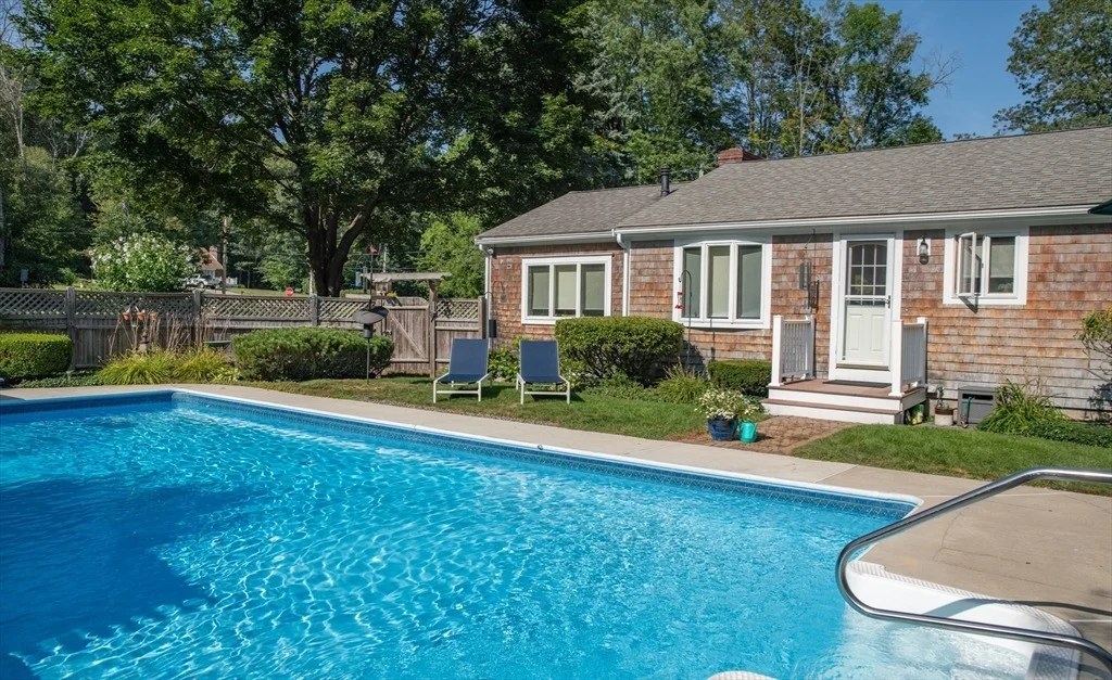 Photo of 18 River Rd