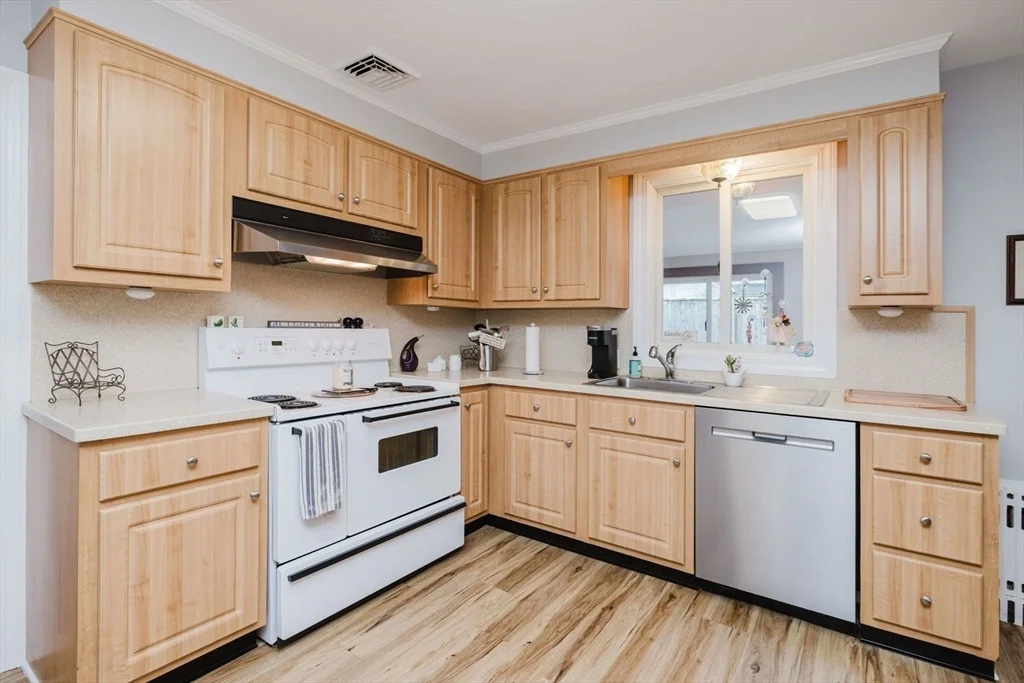 Photo of 554 Madison Street