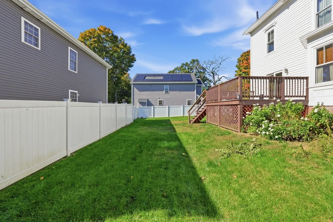 Photo of 165 Holden St