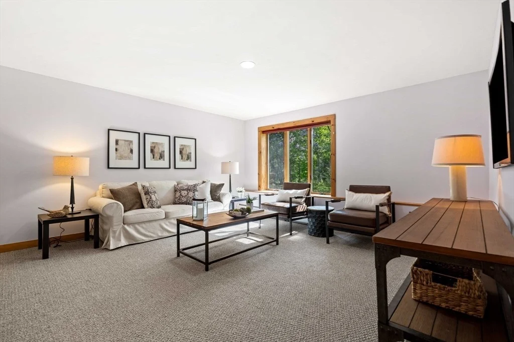 Photo of 3 Whitman Pl