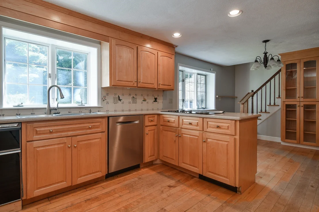 Photo of 46 Donnelly Dr