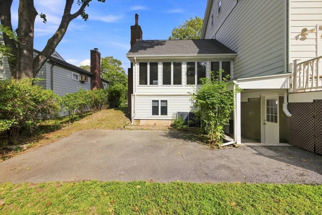 Photo of 829 Chestnut