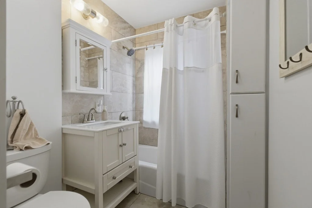 Photo of 83 Franklin St