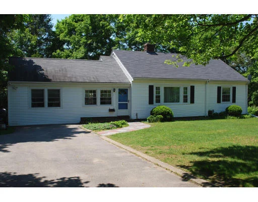 Photo of 1 Wompatuck Rd