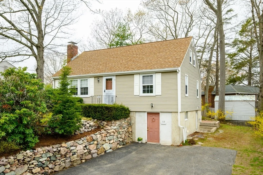 Photo of 113 Ledgewood Rd