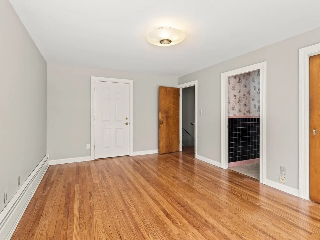 Photo of 42 Ellis Dr.