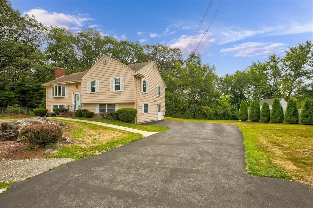 Photo of 22 Millbrook Lane