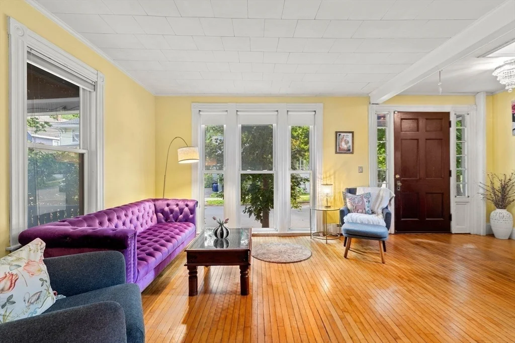 Photo of 9 Sheridan Road