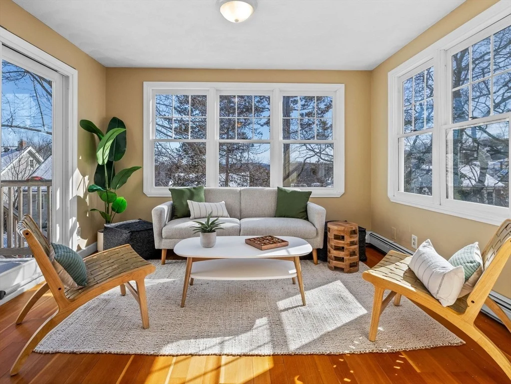 Photo of 40 Chisholm Rd
