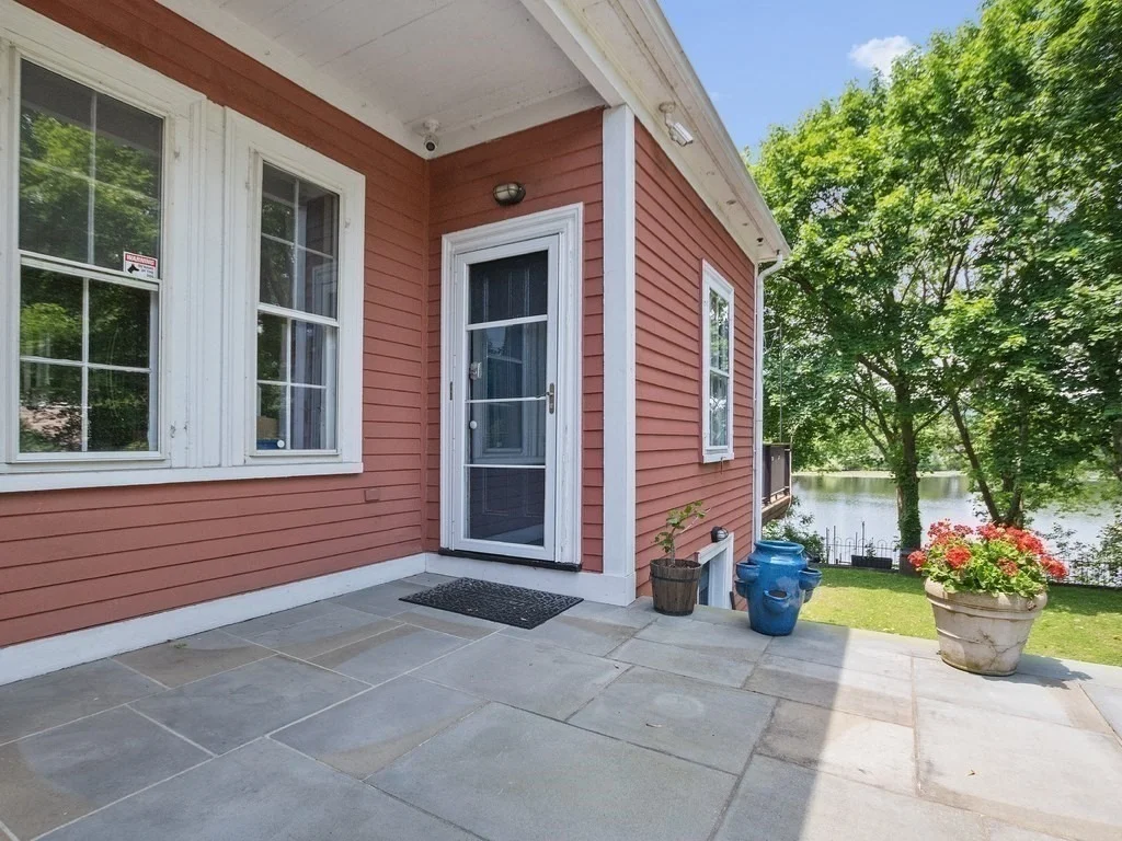 Photo of 85 Crescent Street