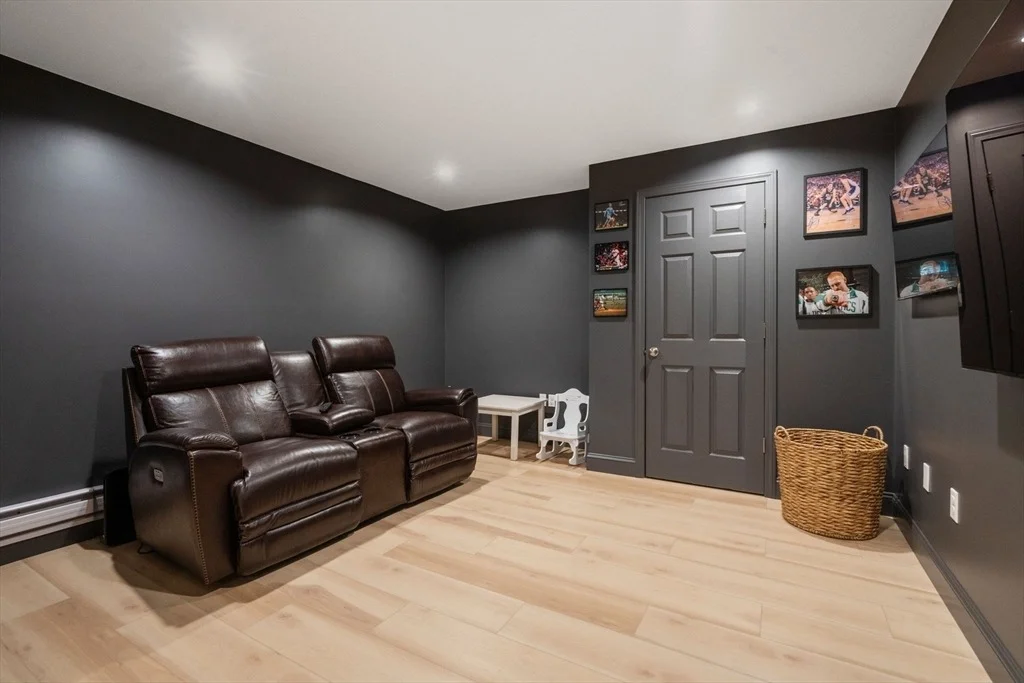 Photo of 11 Shadow Ln