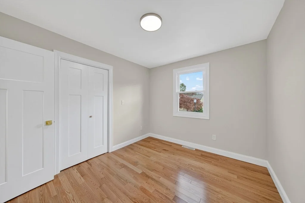 Photo of 48 Valley View Dr