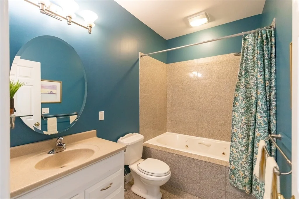 Photo of 251 Lakeside Drive