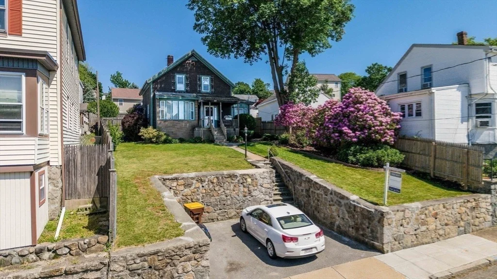 Photo of 87 Stowe St